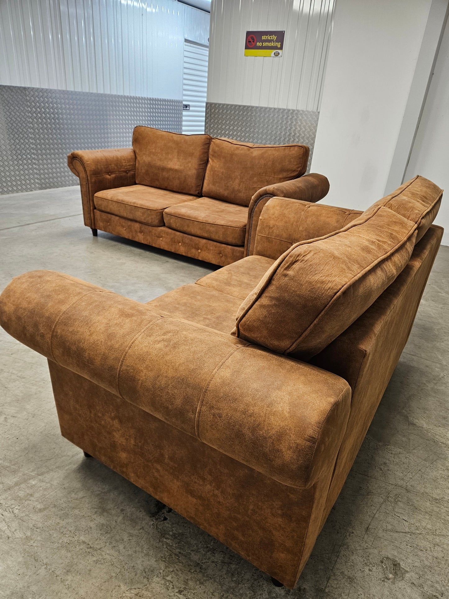 Oakland Furniture 3+2 Sofa Set – Leather Effect Tan