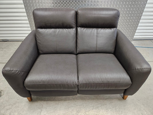 Oak Furnitureland 2 Seater Power Recliner Leather Sofa